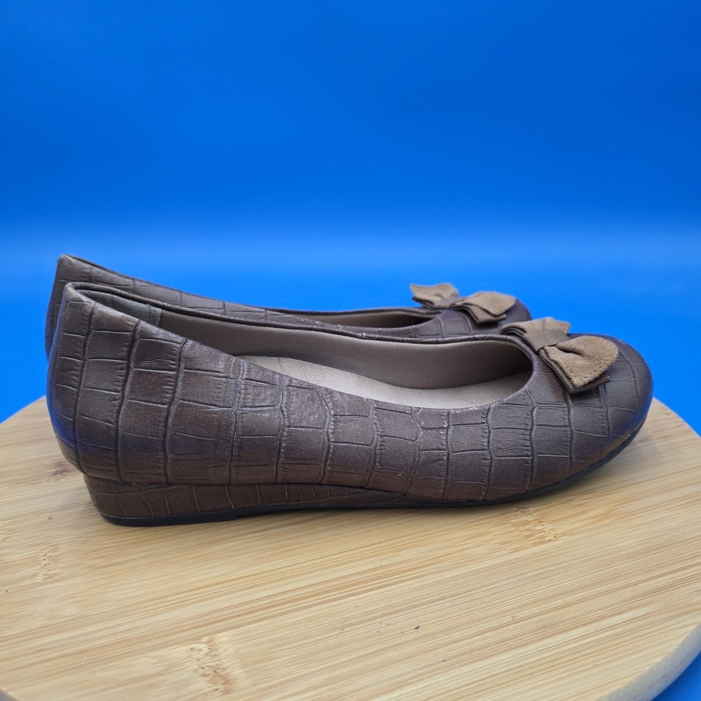 Vionic Orthaheel Women's 7 Shoes Lydia Brown Leather Croc Print Slip‎ On Wedge